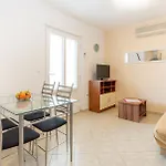Racic 公寓 *